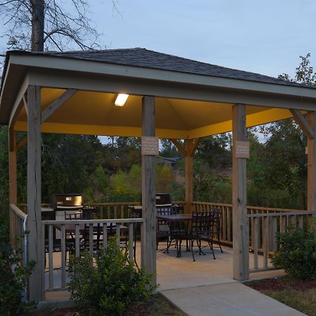 Candlewood Suites Pearl By Ihg Exterior foto