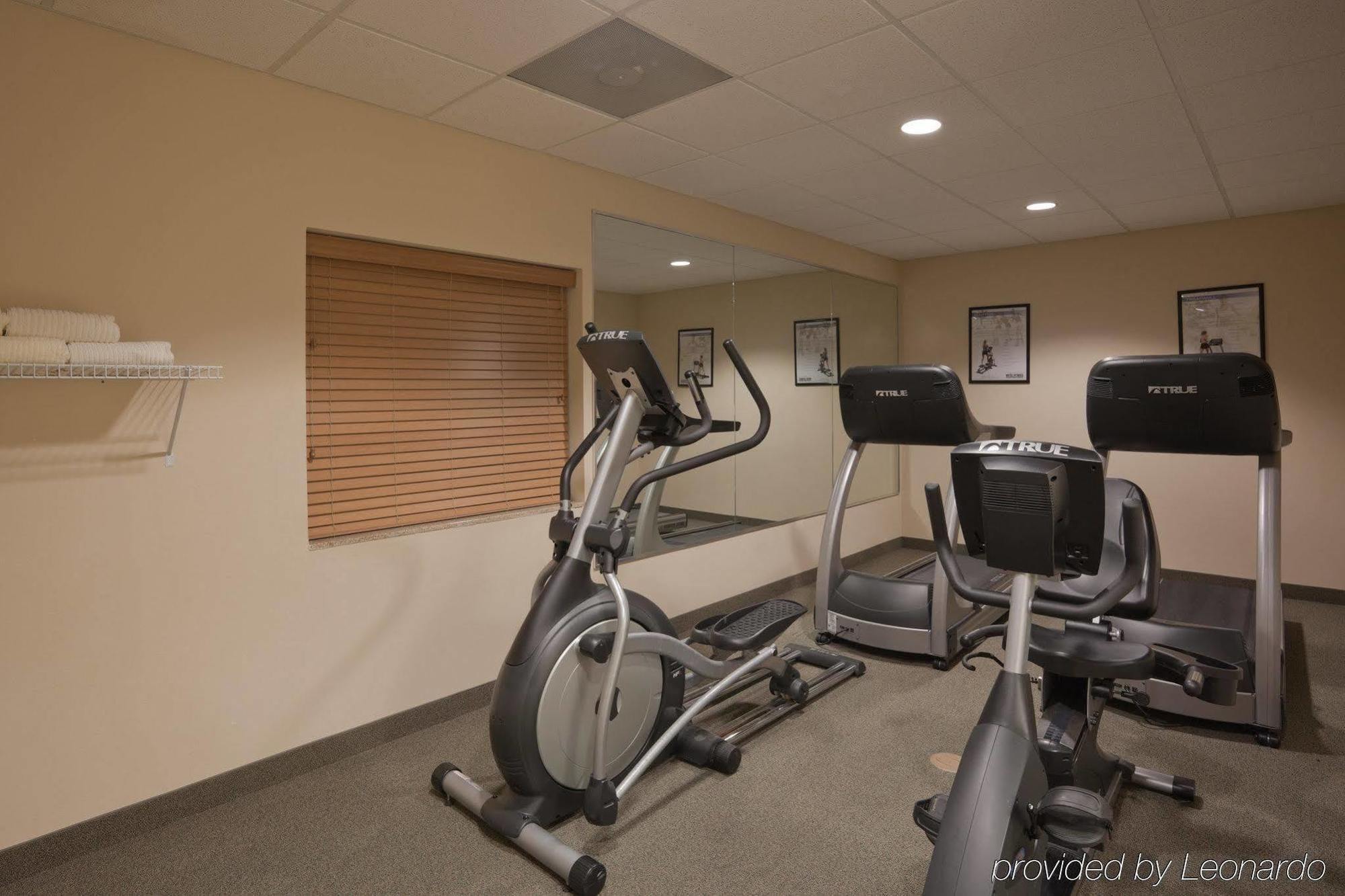 Candlewood Suites Pearl By Ihg Einrichtungen foto