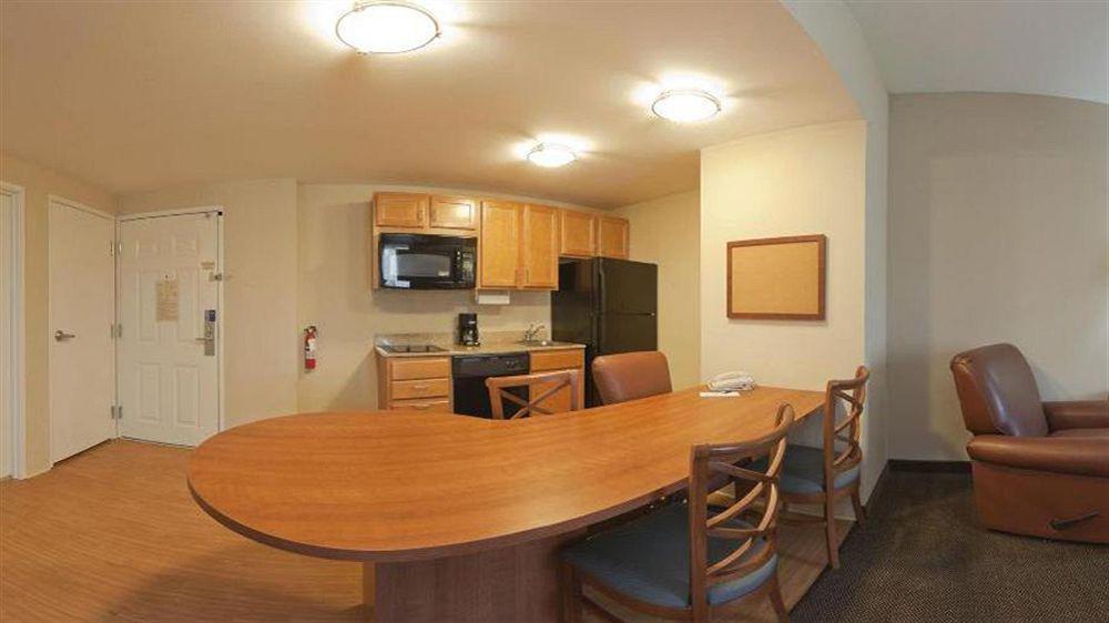 Candlewood Suites Pearl By Ihg Exterior foto
